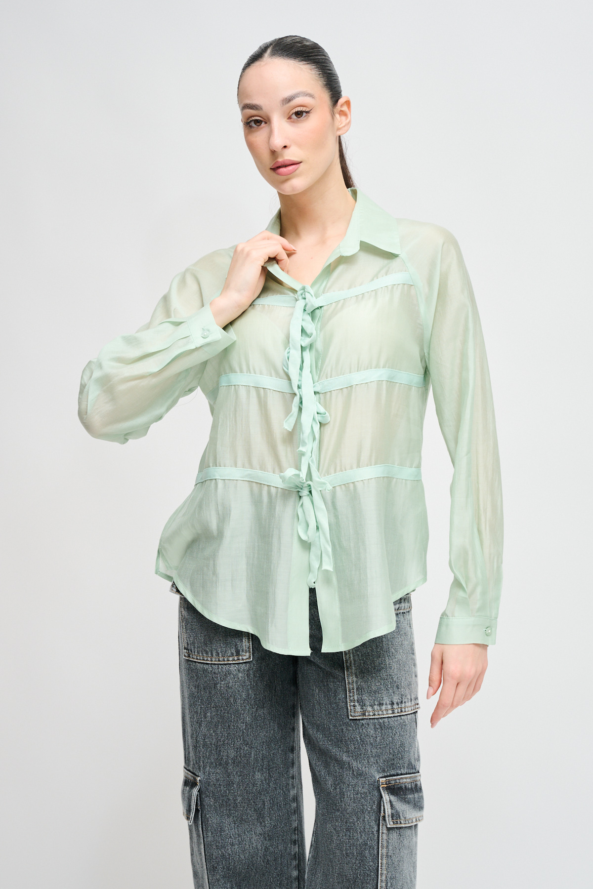 CAMICIA CON FIOCCHI