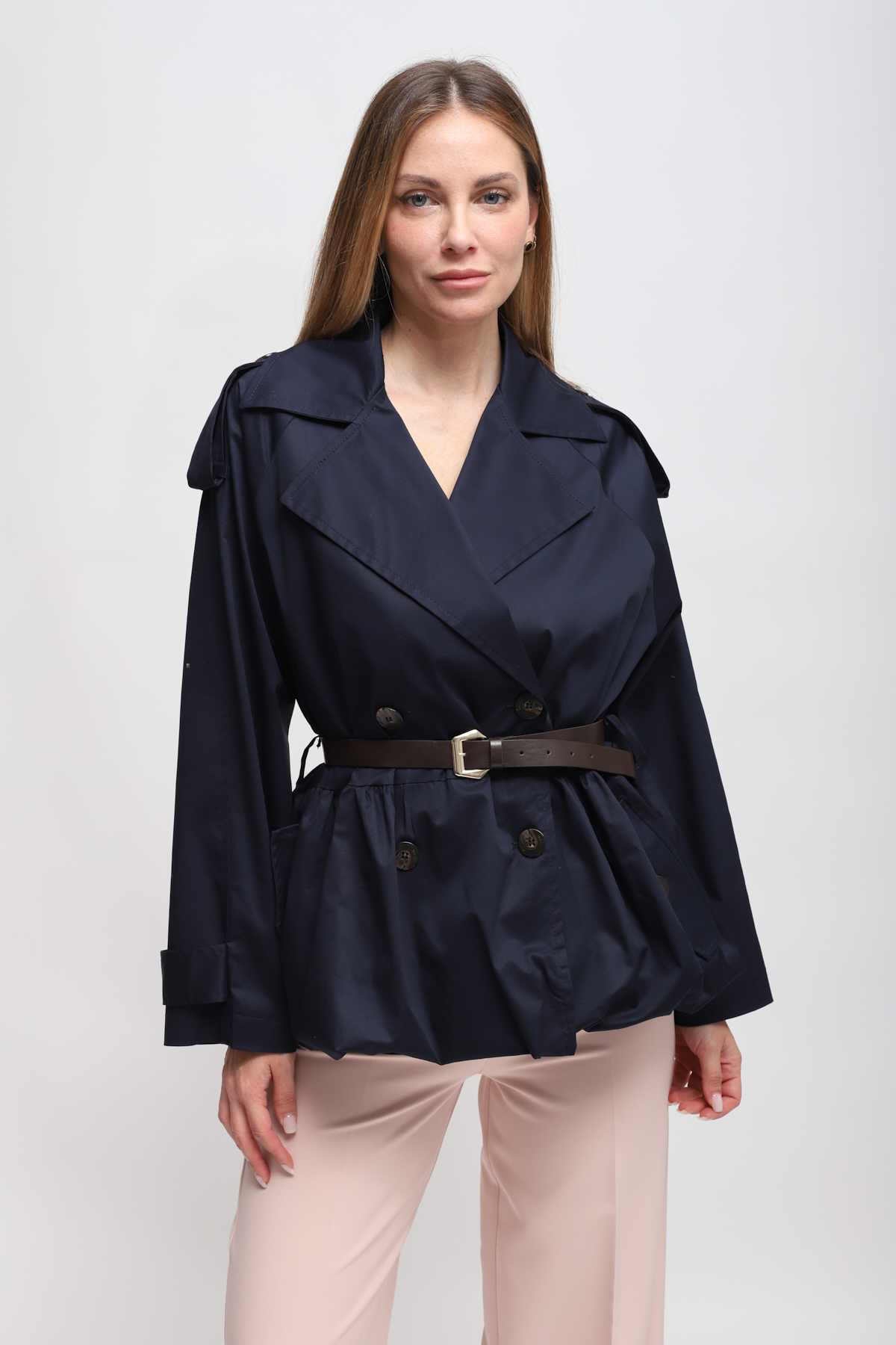 TRENCH CORTO CON CINTURA