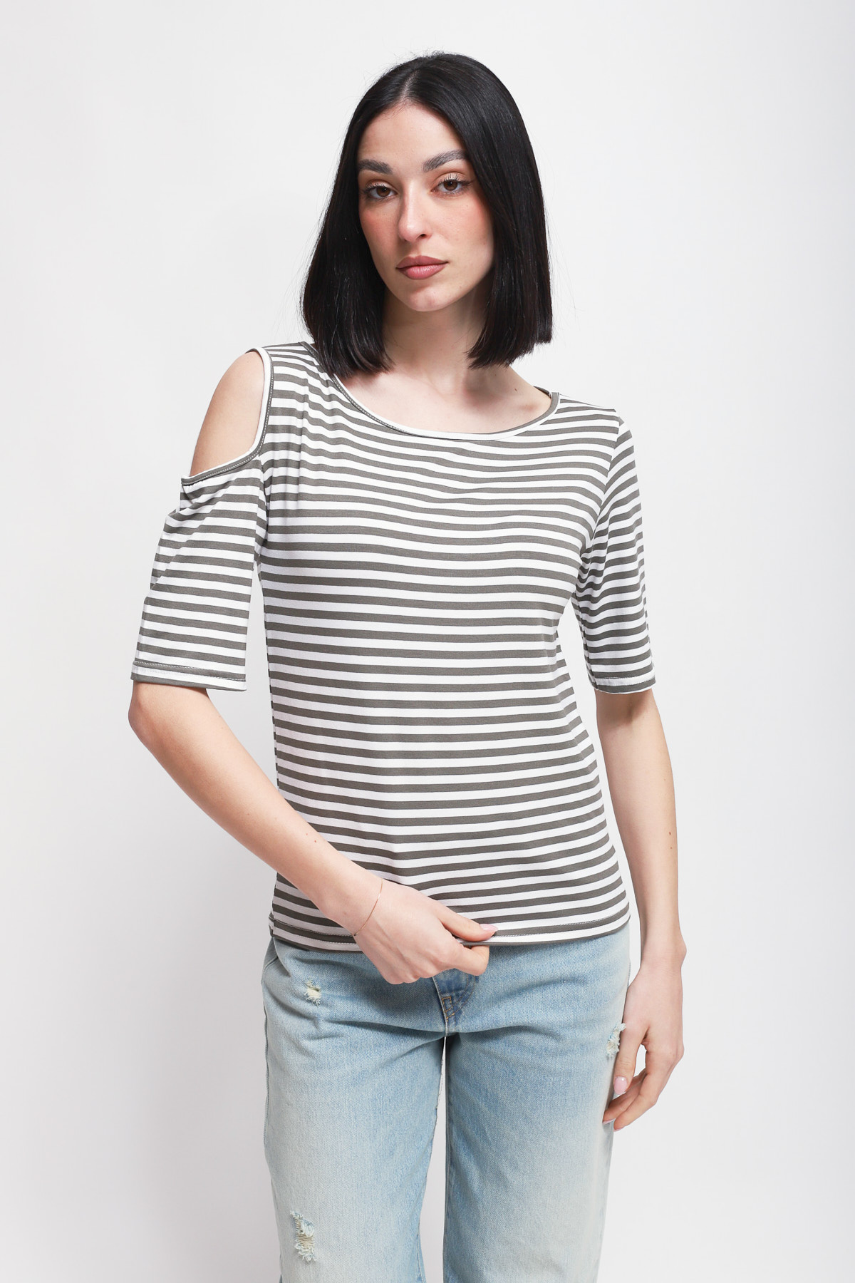 T-SHIRT A RIGHE CON CUT OUT
